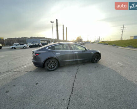 Серый Тесла Модель 3, объемом двигателя 0 л и пробегом 103 тыс. км за 22500 $, фото 16 на Automoto.ua