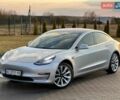 Серый Тесла Модель 3, объемом двигателя 0 л и пробегом 117 тыс. км за 17500 $, фото 2 на Automoto.ua