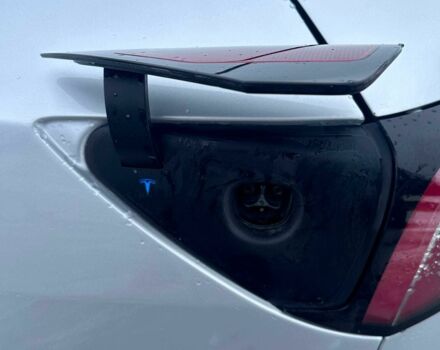 Сірий Тесла Модель 3, об'ємом двигуна 0 л та пробігом 117 тис. км за 16500 $, фото 23 на Automoto.ua