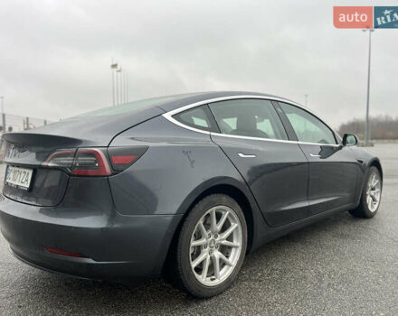 Серый Тесла Модель 3, объемом двигателя 0 л и пробегом 78 тыс. км за 17250 $, фото 7 на Automoto.ua
