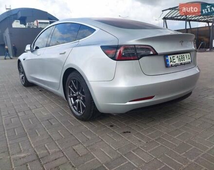 Сірий Тесла Модель 3, об'ємом двигуна 0 л та пробігом 144 тис. км за 16299 $, фото 20 на Automoto.ua