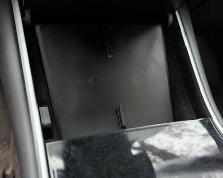 Серый Тесла Модель 3, объемом двигателя 0 л и пробегом 160 тыс. км за 17300 $, фото 2 на Automoto.ua