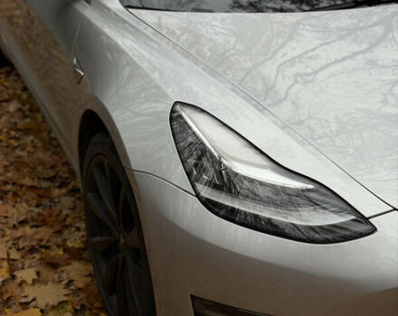 Серый Тесла Модель 3, объемом двигателя 0 л и пробегом 160 тыс. км за 17300 $, фото 9 на Automoto.ua