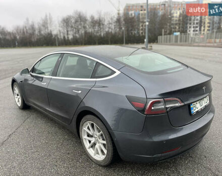 Серый Тесла Модель 3, объемом двигателя 0 л и пробегом 78 тыс. км за 17250 $, фото 9 на Automoto.ua