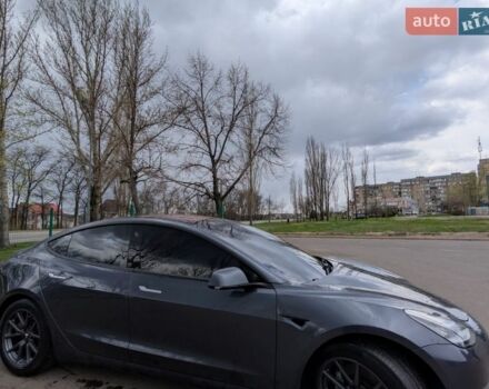 Серый Тесла Модель 3, объемом двигателя 0 л и пробегом 245 тыс. км за 15689 $, фото 2 на Automoto.ua
