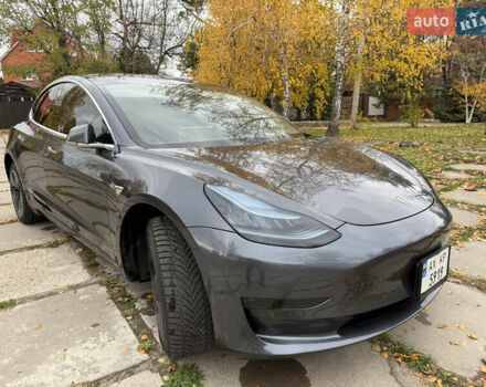 Сірий Тесла Модель 3, об'ємом двигуна 0 л та пробігом 105 тис. км за 17750 $, фото 2 на Automoto.ua