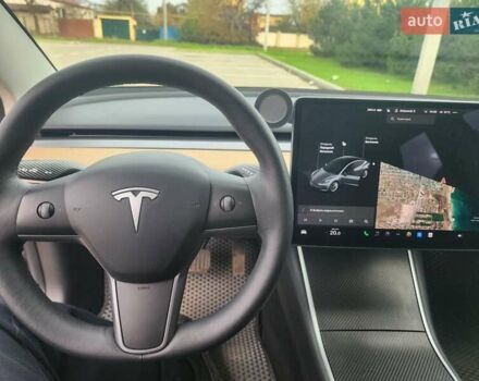 Серый Тесла Модель 3, объемом двигателя 0 л и пробегом 282 тыс. км за 16300 $, фото 21 на Automoto.ua
