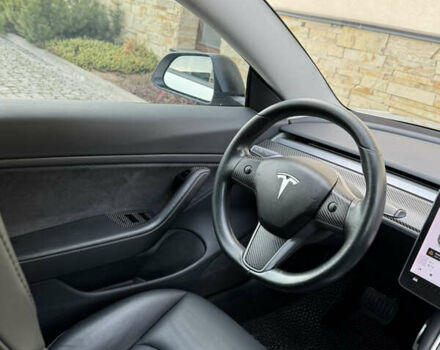 Серый Тесла Модель 3, объемом двигателя 0 л и пробегом 84 тыс. км за 17400 $, фото 48 на Automoto.ua