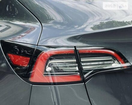 Серый Тесла Модель 3, объемом двигателя 0 л и пробегом 45 тыс. км за 34200 $, фото 20 на Automoto.ua