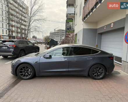 Сірий Тесла Модель 3, об'ємом двигуна 0 л та пробігом 184 тис. км за 16500 $, фото 1 на Automoto.ua