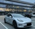 Серый Тесла Модель 3, объемом двигателя 0 л и пробегом 121 тыс. км за 11900 $, фото 1 на Automoto.ua