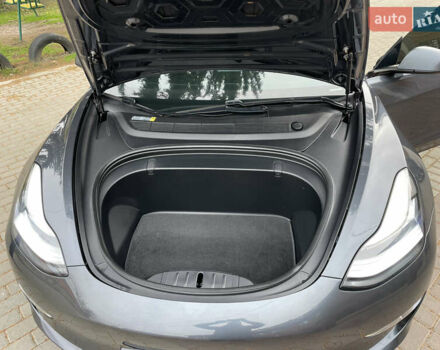 Сірий Тесла Модель 3, об'ємом двигуна 0 л та пробігом 76 тис. км за 19900 $, фото 14 на Automoto.ua