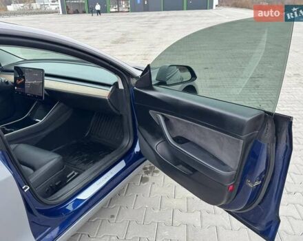 Сірий Тесла Модель 3, об'ємом двигуна 0 л та пробігом 201 тис. км за 11657 $, фото 9 на Automoto.ua