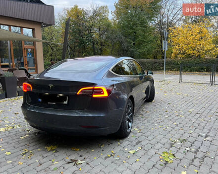 Сірий Тесла Модель 3, об'ємом двигуна 0 л та пробігом 95 тис. км за 16500 $, фото 4 на Automoto.ua