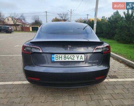 Серый Тесла Модель 3, объемом двигателя 0 л и пробегом 282 тыс. км за 16300 $, фото 3 на Automoto.ua