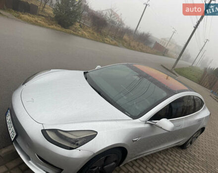 Сірий Тесла Модель 3, об'ємом двигуна 0 л та пробігом 165 тис. км за 16400 $, фото 8 на Automoto.ua