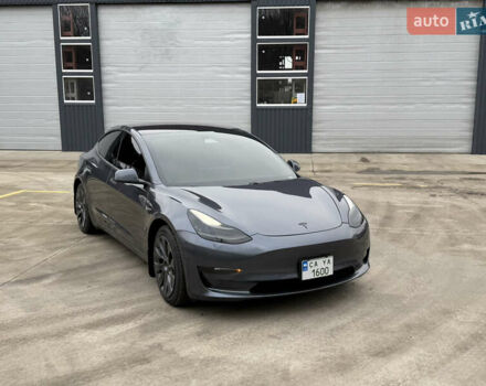 Серый Тесла Модель 3, объемом двигателя 0 л и пробегом 155 тыс. км за 17999 $, фото 1 на Automoto.ua