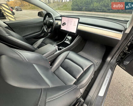 Сірий Тесла Модель 3, об'ємом двигуна 0 л та пробігом 150 тис. км за 13999 $, фото 31 на Automoto.ua
