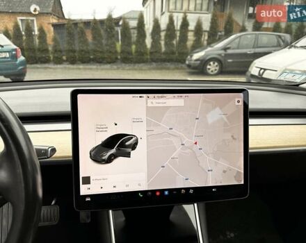 Сірий Тесла Модель 3, об'ємом двигуна 0 л та пробігом 224 тис. км за 13800 $, фото 36 на Automoto.ua