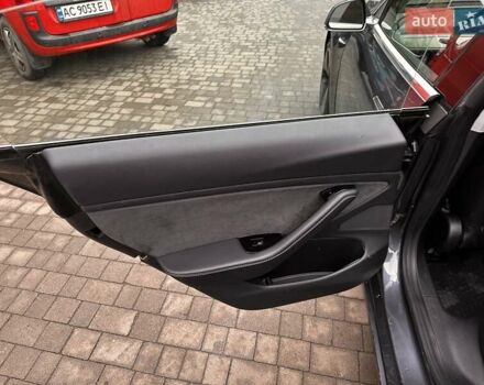 Сірий Тесла Модель 3, об'ємом двигуна 0 л та пробігом 224 тис. км за 13800 $, фото 41 на Automoto.ua