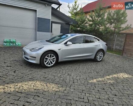 Сірий Тесла Модель 3, об'ємом двигуна 0 л та пробігом 102 тис. км за 18000 $, фото 1 на Automoto.ua