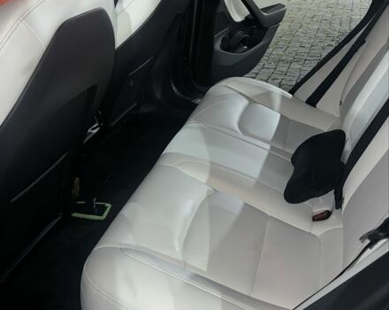 Сірий Тесла Модель 3, об'ємом двигуна 0 л та пробігом 127 тис. км за 18000 $, фото 7 на Automoto.ua