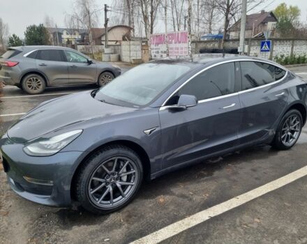Серый Тесла Модель 3, объемом двигателя 0 л и пробегом 162 тыс. км за 17800 $, фото 2 на Automoto.ua