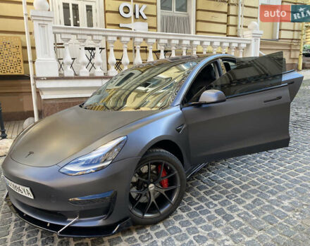 Тесла Модель 3 2018 в Киеве на Automoto.ua Серый Тесла Модель 3, объемом двигателя 0 л и пробегом 67 тыс. км за 46000 $, фото 1 на Automoto.ua