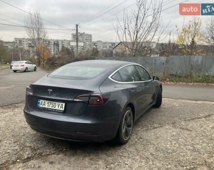 Серый Тесла Модель 3, объемом двигателя 0 л и пробегом 95 тыс. км за 13500 $, фото 4 на Automoto.ua