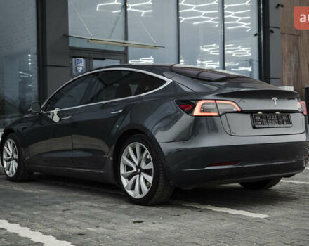 Сірий Тесла Модель 3, об'ємом двигуна 0 л та пробігом 150 тис. км за 19000 $, фото 18 на Automoto.ua