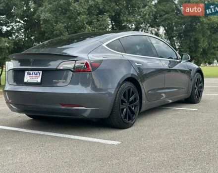 Сірий Тесла Модель 3, об'ємом двигуна 0 л та пробігом 34 тис. км за 9500 $, фото 4 на Automoto.ua