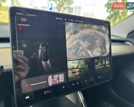 Тесла Модель 3 2018 в Киеве на Automoto.ua Серый Тесла Модель 3, объемом двигателя 0 л и пробегом 82 тыс. км за 18499 $, фото 20 на Automoto.ua