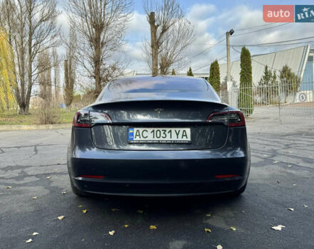 Серый Тесла Модель 3, объемом двигателя 0 л и пробегом 270 тыс. км за 14700 $, фото 5 на Automoto.ua