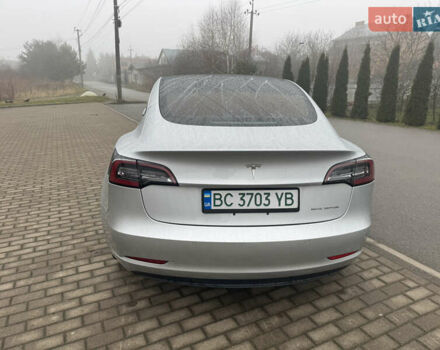 Сірий Тесла Модель 3, об'ємом двигуна 0 л та пробігом 165 тис. км за 16400 $, фото 5 на Automoto.ua