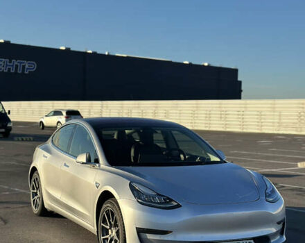 Серый Тесла Модель 3, объемом двигателя 0 л и пробегом 71 тыс. км за 17400 $, фото 1 на Automoto.ua