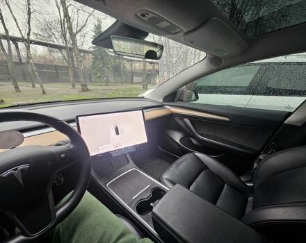 Сірий Тесла Модель 3, об'ємом двигуна 0 л та пробігом 95 тис. км за 23000 $, фото 19 на Automoto.ua