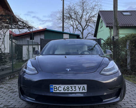 Серый Тесла Модель 3, объемом двигателя 0 л и пробегом 64 тыс. км за 16490 $, фото 6 на Automoto.ua