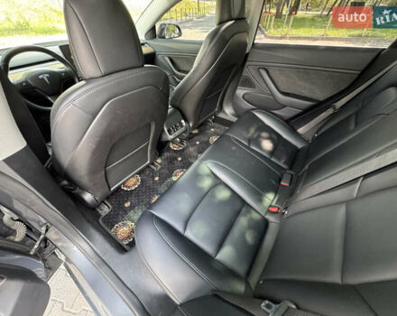 Тесла Модель 3 2018 в Киеве на Automoto.ua Серый Тесла Модель 3, объемом двигателя 0 л и пробегом 82 тыс. км за 18499 $, фото 26 на Automoto.ua