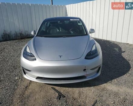Серый Тесла Модель 3, объемом двигателя 0 л и пробегом 144 тыс. км за 5490 $, фото 4 на Automoto.ua