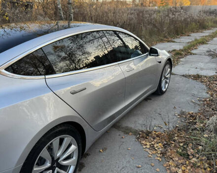 Серый Тесла Модель 3, объемом двигателя 0 л и пробегом 138 тыс. км за 17300 $, фото 3 на Automoto.ua