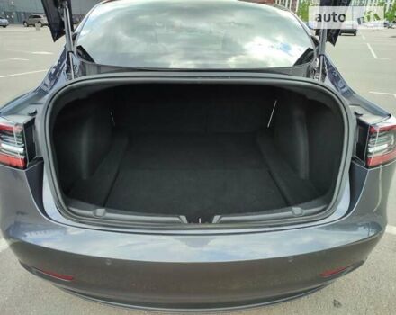 Серый Тесла Модель 3, объемом двигателя 0 л и пробегом 62 тыс. км за 16900 $, фото 9 на Automoto.ua