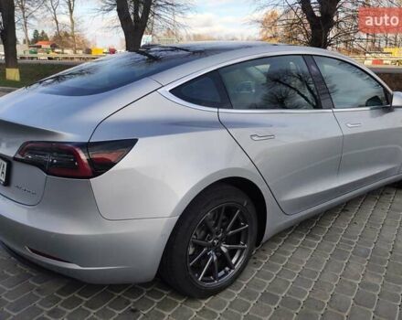 Сірий Тесла Модель 3, об'ємом двигуна 0 л та пробігом 69 тис. км за 19000 $, фото 34 на Automoto.ua