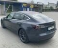 Серый Тесла Модель 3, объемом двигателя 0 л и пробегом 194 тыс. км за 14200 $, фото 2 на Automoto.ua