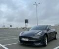 Серый Тесла Модель 3, объемом двигателя 0 л и пробегом 70 тыс. км за 20900 $, фото 5 на Automoto.ua