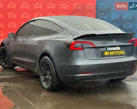 Серый Тесла Модель 3, объемом двигателя 0 л и пробегом 162 тыс. км за 13999 $, фото 1 на Automoto.ua