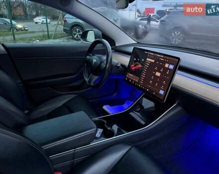 Серый Тесла Модель 3, объемом двигателя 0 л и пробегом 133 тыс. км за 12400 $, фото 17 на Automoto.ua