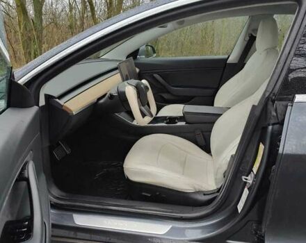 Серый Тесла Модель 3, объемом двигателя 0 л и пробегом 144 тыс. км за 16500 $, фото 36 на Automoto.ua