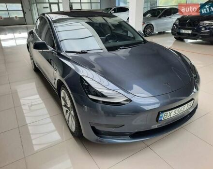 Серый Тесла Модель 3, объемом двигателя 0 л и пробегом 53 тыс. км за 14999 $, фото 6 на Automoto.ua