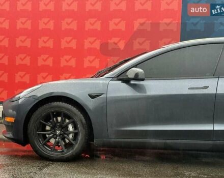 Серый Тесла Модель 3, объемом двигателя 0 л и пробегом 162 тыс. км за 13999 $, фото 16 на Automoto.ua