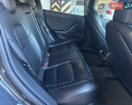 Серый Тесла Модель 3, объемом двигателя 0 л и пробегом 154 тыс. км за 15299 $, фото 27 на Automoto.ua